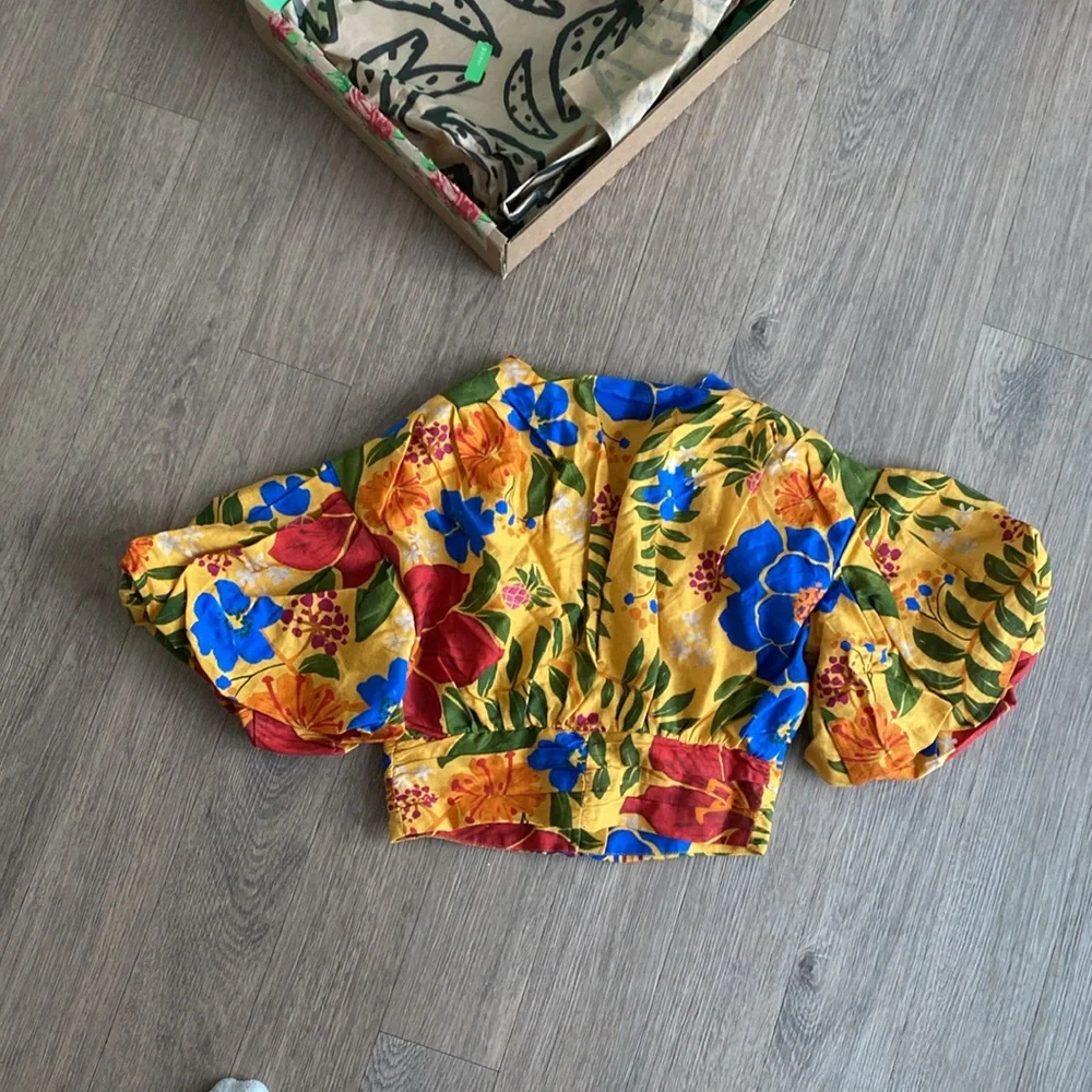 Farm Rio Yellow Floral Crop Top - Picture 5 of 13